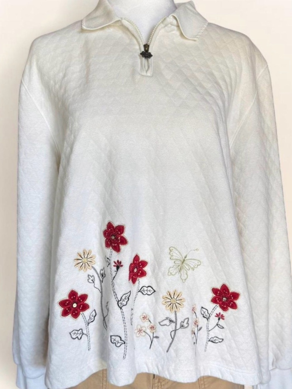 Alfred Dunner Ivory Embroidered Butterfly Floral Pullover Petite XL - Fits M/L